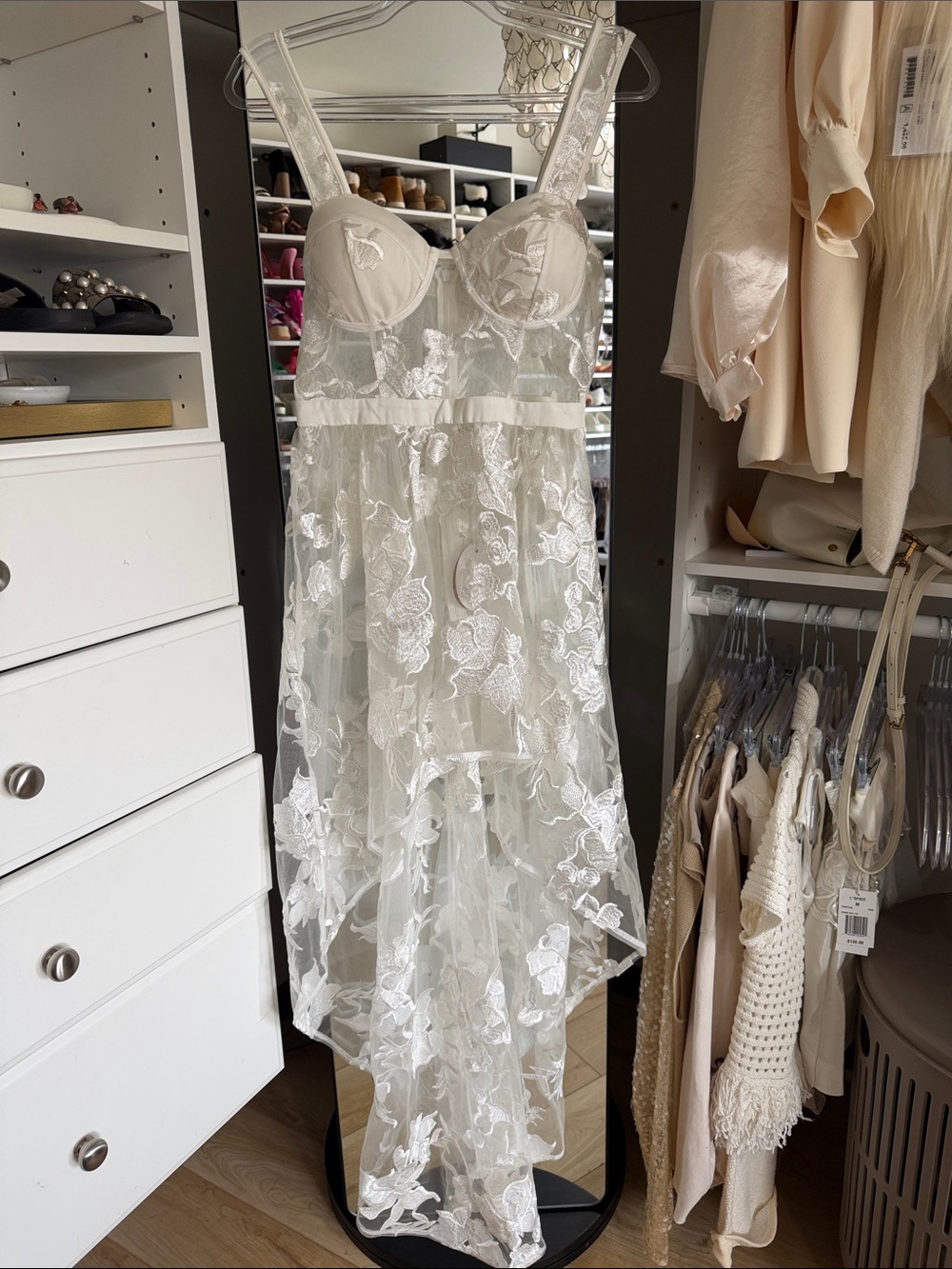 Selfie Leslie White Lace High-Low Top
